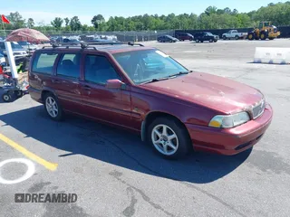 2000 Volvo V70 with VIN YV1LW61J8Y2644104, listed as a IAAI auction lot 42307218 with 251,170 mi miles and . Bid and sale history available at DreamBid. Image 1.