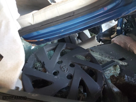 2015 Toyota Prius c One with VIN JTDKDTB3XF1581189, listed as a Copart auction lot 49873955 with 0 mi miles and Non Repairable. Bid and sale history available at carsss.com. Image 10.