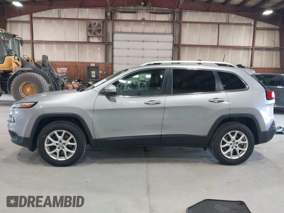 2017 Jeep Cherokee Latitude с VIN 1C4PJMCBXHW612358, выставлен на аукционе IAAI как лот 42611172 с пробегом 77 817 миль миль и . История ставок и продаж доступна на DreamBid. Изображение 14.
