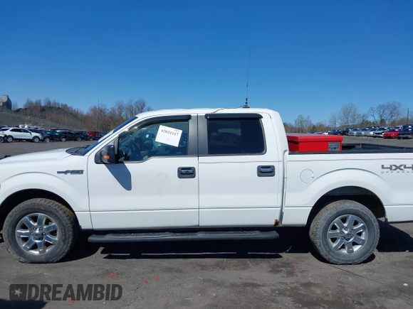2014 Ford F-150 XL with VIN 1FTFW1EF0EKF80292, listed as a IAAI auction lot 42031117 with 137,595 mi miles. Bid and sale history available at carsss.com. Image 14.
