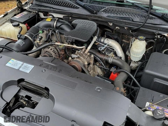 2007 Chevrolet Silverado 1500 with VIN 1GBJC34D67E167779, listed as a Copart auction lot 55501975 with 166,218 mi miles and Clean Title. Bid and sale history available at DreamBid. Image 7.
