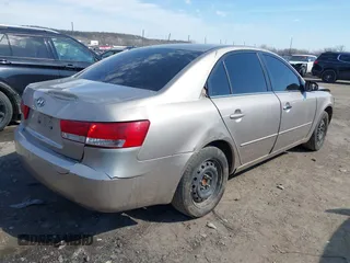 2007 Hyundai Sonata GLS with VIN 5NPET46C87H239153, listed as a IAAI auction lot 41666741 with 286,028 mi miles and . Bid and sale history available at DreamBid. Image 4.