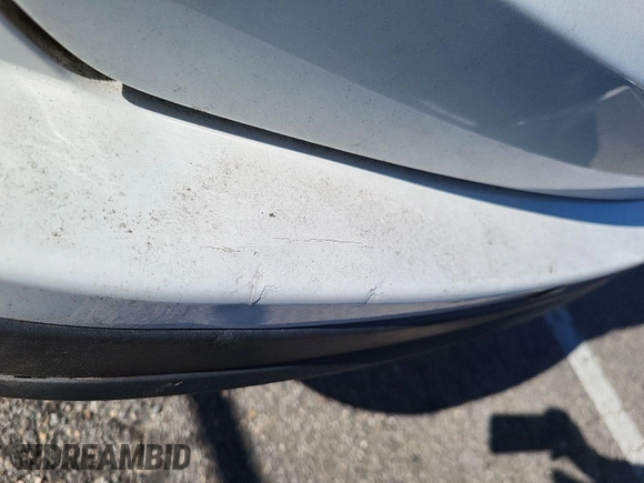 2017 Toyota RAV4 LE z VIN JTMZFREV0HJ110826, wystawiony jako IAAI lot #42125763 z przebiegiem 95 337 mil mil oraz . Historia ofert i sprzedaży dostępna na DreamBid. Obrazek 1.