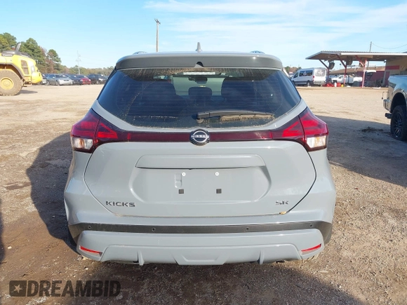 2024 Nissan Kicks SR with VIN 3N1CP5DV9RL479629, listed as a IAAI auction lot 41025530 with 9,915 mi miles. Bid and sale history available at carsss.com. Image 16.