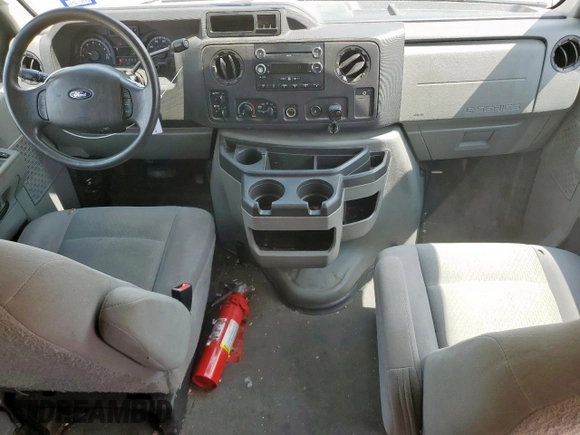 2009 Ford Econoline Passenger XL with VIN 1FBNE31L39DA56400, listed as a Copart auction lot 59878595 with 249,112 mi miles and Salvage title. Bid and sale history available at DreamBid. Image 8.