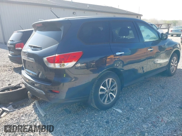 2014 Nissan Pathfinder SV with VIN 5N1AR2MNXEC646983, listed as a IAAI auction lot 42092685 with 143,000 mi miles. Bid and sale history available at carsss.com. Image 4.
