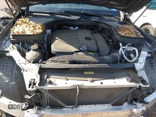 2022 Mercedes-Benz GLC 300 with VIN W1N0G8DB9NV331605, listed as a IAAI auction lot 42499187 with 58,644 mi miles and . Bid and sale history available at DreamBid. Image 10.