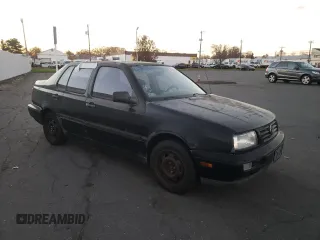 1998 Volkswagen Jetta TDI z VIN 3VWRF81H7WM228525, wystawiony jako Copart lot #65629323 z przebiegiem Nie podano mil oraz Szkoda całkowita • Salvage title. Historia ofert i sprzedaży dostępna na DreamBid. Obrazek 4.