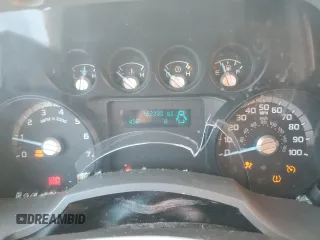 2011 Ford F-250 XL z VIN 1FT7W2B68BEB27949, wystawiony jako Copart lot #88403265 z przebiegiem 162 383 mil mil oraz Szkoda całkowita • Salvage title. Historia ofert i sprzedaży dostępna na DreamBid. Obrazek 9.