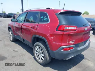 2017 Jeep Cherokee High Altitude with VIN 1C4PJMDS5HW611701, listed as a IAAI auction lot 42421972 with 43,673 mi miles and . Bid and sale history available at DreamBid. Image 3.