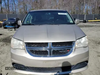 2013 Dodge Grand Caravan SXT with VIN 2C4RDGCG5DR635014, listed as a Copart auction lot 49552925 with 194,929 mi miles and Clean Title. Bid and sale history available at DreamBid. Image 5.