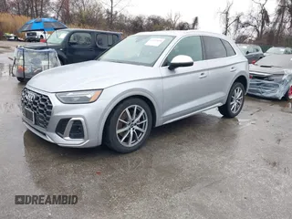 2023 Audi SQ5 Premium Plus z VIN WA1B4AFY9P2195394, wystawiony jako IAAI lot #41855818 z przebiegiem 25 946 mil mil oraz . Historia ofert i sprzedaży dostępna na DreamBid. Obrazek 2.