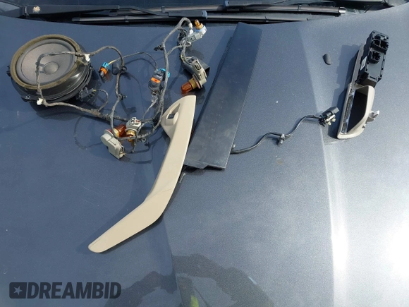 2013 Ford Escape SE с VIN 1FMCU0GX0DUD08753, выставлен на аукционе IAAI как лот 41674828 с пробегом 149 850 миль миль и . История ставок и продаж доступна на DreamBid. Изображение 18.