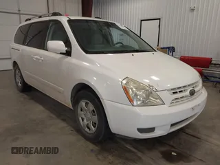 2008 Kia Sedona LX with VIN KNDMB233086197631, listed as a IAAI auction lot 42199325 with 134,130 mi miles. Bid and sale history available at carsss.com. Image 1.