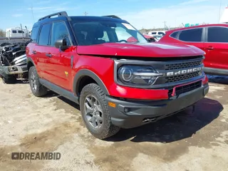 2021 Ford Bronco Sport Badlands z VIN 3FMCR9D93MRA64230, wystawiony jako IAAI lot #41816420 z przebiegiem 61 682 mil mil oraz . Historia ofert i sprzedaży dostępna na DreamBid. Obrazek 1.
