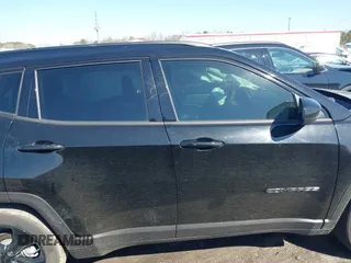 2021 Jeep Compass Altitude with VIN 3C4NJCBB4MT604761, listed as a IAAI auction lot 41643245 with 63,647 mi miles. Bid and sale history available at carsss.com. Image 14.