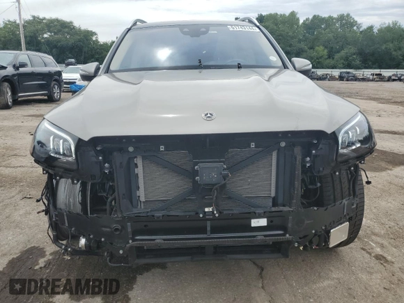 2022 Mercedes-Benz GLS 450 with VIN 4JGFF5KE3NA824618, listed as a Copart auction lot 61743144 with 8,251 mi miles and Salvage Title. Bid and sale history available at DreamBid. Image 4.