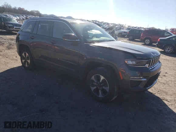 2023 Jeep Grand Cherokee 30th Anniversary z VIN 1C4RJYB64P8769262, wystawiony jako Copart lot #84694194 z przebiegiem 25 239 mil mil oraz Szkoda całkowita • Salvage title. Historia ofert i sprzedaży dostępna na DreamBid. Obrazek 4.