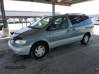 2000 Toyota Sienna LE z VIN 4T3ZF13C9YU282003, wystawiony jako Copart lot #52478375 z przebiegiem 374 929 mil mil oraz Szkoda całkowita • Salvage title. Historia ofert i sprzedaży dostępna na DreamBid. Obrazek 1.