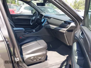 2024 Jeep Grand Cherokee Limited with VIN 1C4RJKBG4R8605017, listed as a IAAI auction lot 42660428 with 24,391 mi miles and . Bid and sale history available at DreamBid. Image 5.