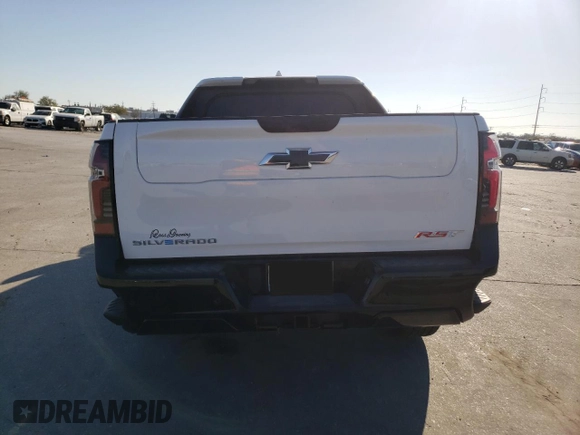 2024 Chevrolet Silverado 1500 with VIN 1GC40ZEL3RU302266, listed as a Copart auction lot 48977185 with Not Provided miles and Salvage Title. Bid and sale history available at DreamBid. Image 6.