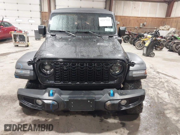 2024 Jeep Wrangler Sport S with VIN 1C4RJXN64RW162895, listed as a IAAI auction lot 42217515 with 8,442 mi miles and . Bid and sale history available at DreamBid. Image 12.