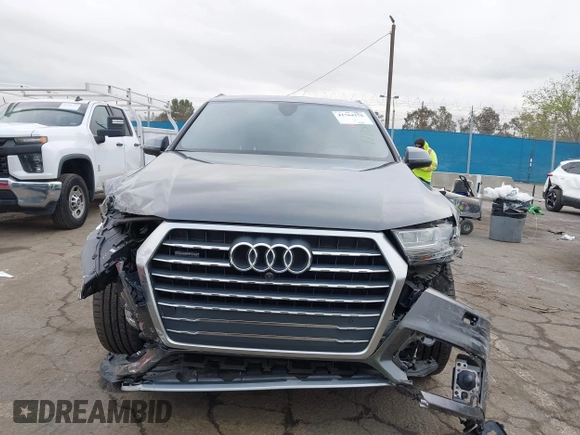 2018 Audi Q7 Premium Plus with VIN WA1LAAF73JD051839, listed as a IAAI auction lot 41764176 with 58,557 mi miles. Bid and sale history available at carsss.com. Image 12.