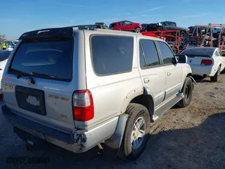 2000 Toyota 4Runner Limited with VIN JT3HN87R6Y0283866, listed as a IAAI auction lot 41639423 with 285,426 mi miles. Bid and sale history available at carsss.com. Image 4.