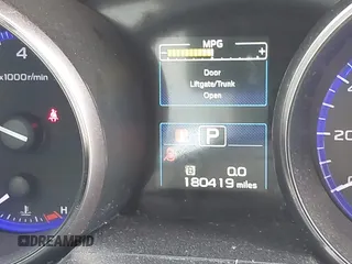 2015 Subaru Legacy Premium z VIN 4S3BNAC68F3050166, wystawiony jako IAAI lot #42412411 z przebiegiem 180 419 mil mil oraz . Historia ofert i sprzedaży dostępna na DreamBid. Obrazek 16.
