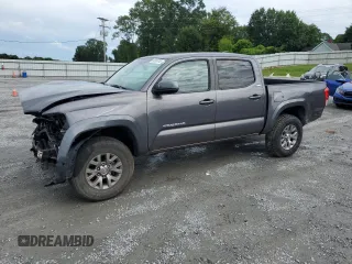2017 Toyota Tacoma SR5 with VIN 5TFCZ5ANXHX066455, listed as a Copart auction lot 58858765 with 114,806 mi miles and Salvage title. Bid and sale history available at DreamBid. Image 1.