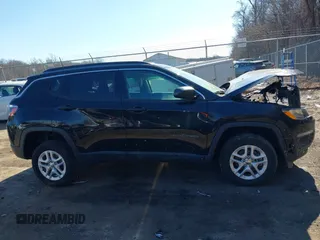 2021 Jeep Compass Freedom with VIN 3C4NJDAB0MT556781, listed as a IAAI auction lot 41601405 with 42,783 mi miles and . Bid and sale history available at carsss.com. Image 13.