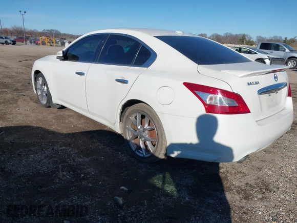 2010 Nissan Maxima SV z VIN 1N4AA5AP8AC872250, wystawiony jako IAAI lot #41572727 z przebiegiem 234 150 mil mil oraz . Historia ofert i sprzedaży dostępna na DreamBid. Obrazek 3.