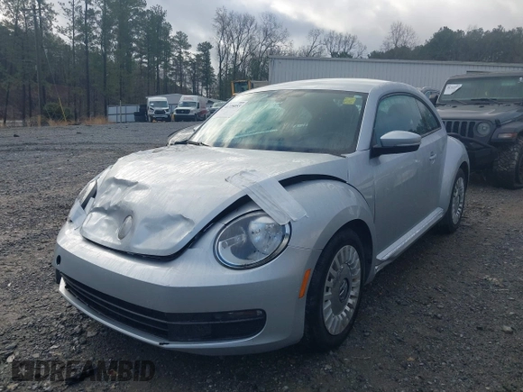2016 Volkswagen Beetle SE с VIN 3VWJ17AT3GM606917, выставлен на аукционе IAAI как лот 41728053 с пробегом Не указан миль и . История ставок и продаж доступна на DreamBid. Изображение 17.
