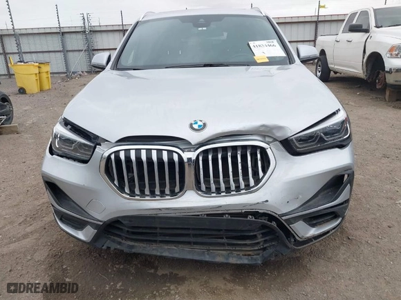 2020 BMW X1 xDrive28i with VIN WBXJG9C00L5S00032, listed as a IAAI auction lot 41834466 with 70,763 mi miles. Bid and sale history available at carsss.com. Image 13.