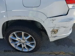 2016 Jeep Grand Cherokee Summit с VIN 1C4RJFJG4GC319185, выставлен на аукционе IAAI как лот 42287615 с пробегом 101 757 миль миль и . История ставок и продаж доступна на DreamBid. Изображение 6.