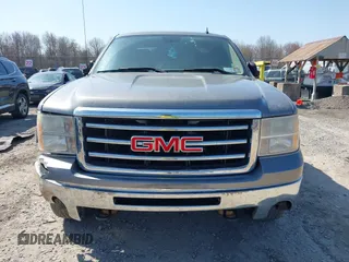 2013 GMC Sierra 1500 SLE z VIN 1GTR2VE74DZ105579, wystawiony jako IAAI lot #42101936 z przebiegiem 139 264 mil mil oraz . Historia ofert i sprzedaży dostępna na DreamBid. Obrazek 13.