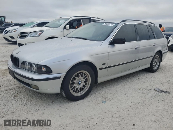 2000 BMW 5 Series 528iAt with VIN WBADP6340YBV64677, listed as a Copart auction lot 75480134 with 0 mi miles and Non Repairable. Bid and sale history available at carsss.com. Image 1.