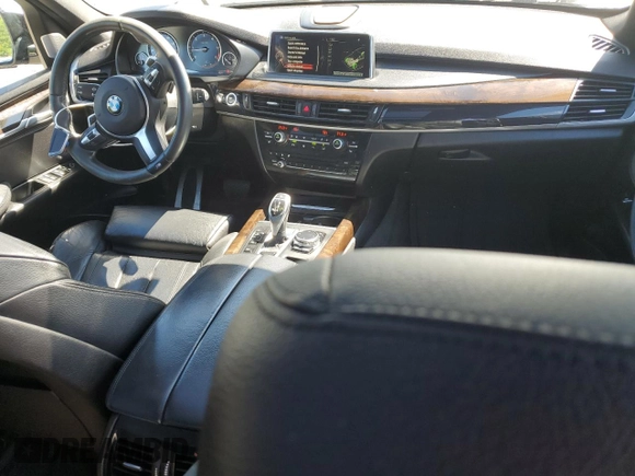 2014 BMW X5 xDrive35d z VIN 5UXKS4C51E0J96683, wystawiony jako Copart lot #55558625 z przebiegiem 119 720 mil mil oraz Szkoda całkowita • Salvage title. Historia ofert i sprzedaży dostępna na DreamBid. Obrazek 8.
