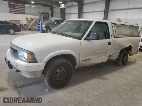 1997 GMC Sonoma with VIN 1GTCT14X2VK514199, listed as a Copart auction lot 47476735 with 136,443 mi miles and Salvage Title. Bid and sale history available at carsss.com. Image 1.