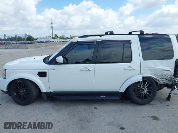 2016 Land Rover LR4 HSE Lux with VIN SALAK2V68GA784237, listed as a IAAI auction lot 39564083 with Not Provided miles and . Bid and sale history available at DreamBid. Image 14.