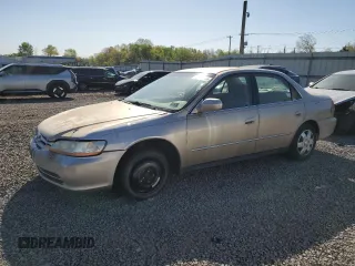 2001 Honda Accord LX z VIN 1HGCG66581A001943, wystawiony jako Copart lot #54976975 z przebiegiem 122 968 mil mil oraz Czysty tytuł • Clean title. Historia ofert i sprzedaży dostępna na DreamBid. Obrazek 1.