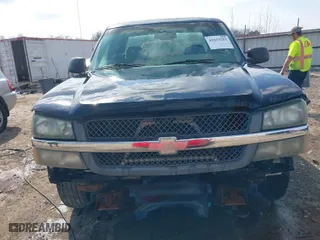 2003 Chevrolet Silverado 1500 LS with VIN 2GCEC19V531103179, listed as a IAAI auction lot 41653222 with 153,270 mi miles. Bid and sale history available at carsss.com. Image 12.