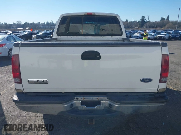 2001 Ford F-350 XL with VIN 1FTSX31F91EA40154, listed as a IAAI auction lot 41561772 with 208,427 mi miles and . Bid and sale history available at DreamBid. Image 15.