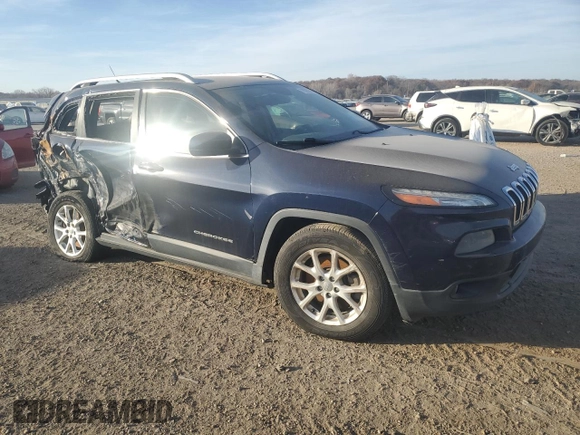 2014 Jeep Cherokee Latitude with VIN 1C4PJMCSXEW260457, listed as a Copart auction lot 76585553 with 84,957 mi miles and Salvage Title. Bid and sale history available at carsss.com. Image 4.