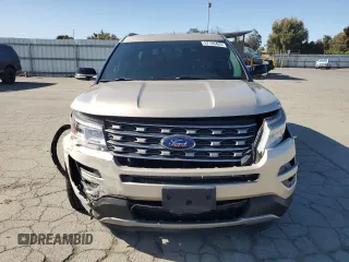 2017 Ford Explorer XLT z VIN 1FM5K8DH1HGD56468, wystawiony jako Copart lot #57130425 z przebiegiem 83 459 mil mil oraz Szkoda całkowita • Salvage title. Historia ofert i sprzedaży dostępna na DreamBid. Obrazek 5.