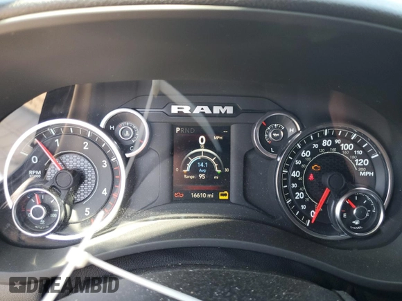 2024 Ram 2500 Big Horn z VIN 3C6UR5DL0RG298980, wystawiony jako Copart lot #59117305 z przebiegiem 16 610 mil mil oraz Szkoda całkowita • Salvage title. Historia ofert i sprzedaży dostępna na DreamBid. Obrazek 9.