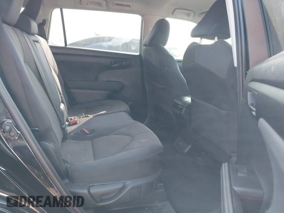 2021 Toyota Highlander L with VIN 5TDZZRAH5MS525595, listed as a IAAI auction lot 42050564 with 32,542 mi miles and . Bid and sale history available at DreamBid. Image 8.
