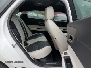 2016 Jaguar XF S with VIN SAJBM4BV2GCY19664, listed as a Copart auction lot 72622494 with 60,924 mi miles and Salvage Title. Bid and sale history available at carsss.com. Image 10.