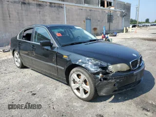 2005 BMW 3 Series 330i with VIN WBAEV53455KM42476, listed as a Copart auction lot 68760164 with 185,678 mi miles and Clean Title. Bid and sale history available at carsss.com. Image 4.