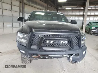 2017 Ram 2500 Power Wagon z VIN 3C6TR5EJ3HG715760, wystawiony jako Copart lot #54922865 z przebiegiem 35 894 mil mil oraz Szkoda całkowita • Salvage title. Historia ofert i sprzedaży dostępna na DreamBid. Obrazek 5.